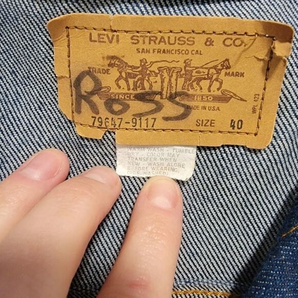 Vintage Levi's Orange Tab Denim Jean Vest size 40 - Picture 3 of 3